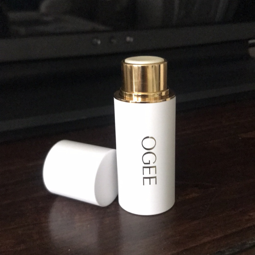 OGEE sculpted face stick